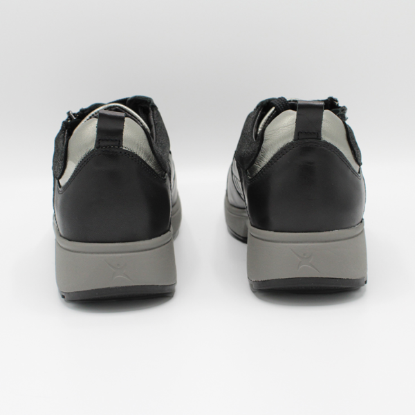 Arona Black/Silver