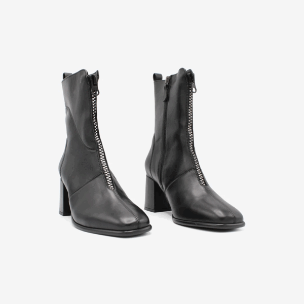 Desire1leder