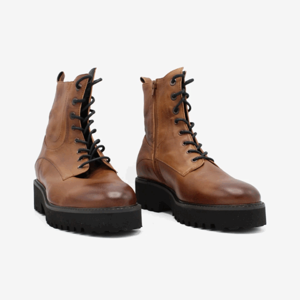 Niella 06.04 Cognac