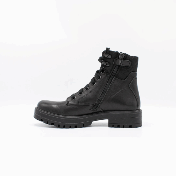 Tess 323685-589